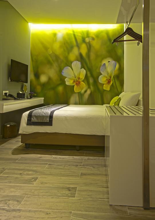 Hotel J8 Singapura